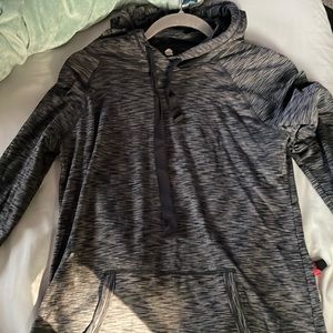 Athletic long sleeve top